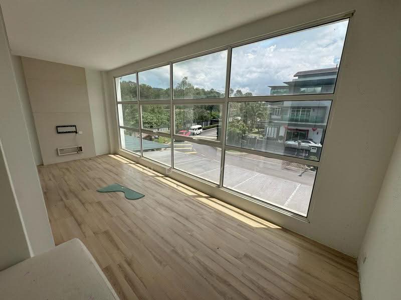 3.5-storey Terraced House for Sale in Taman Sri Hijau (Rawang) - Andy Yap - PropertyGuru.com.my