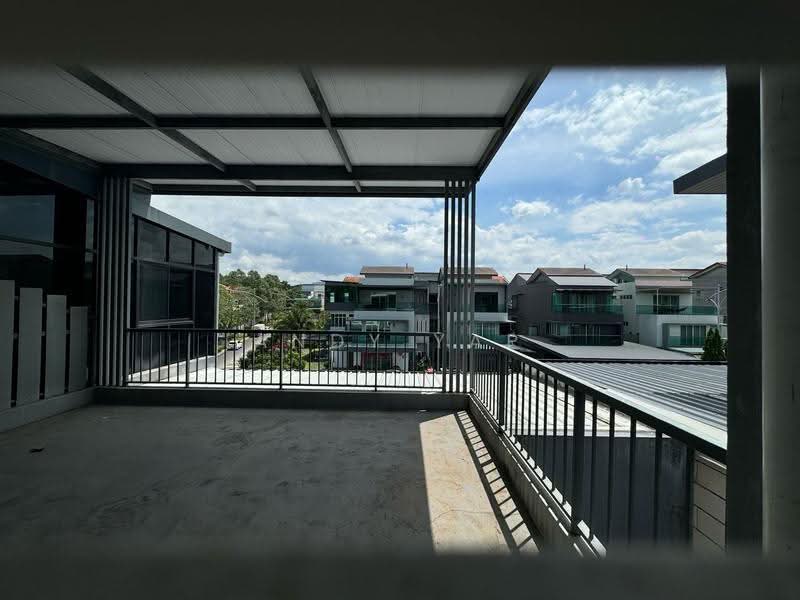 3.5-storey Terraced House for Sale in Taman Sri Hijau (Rawang) - Andy Yap - PropertyGuru.com.my