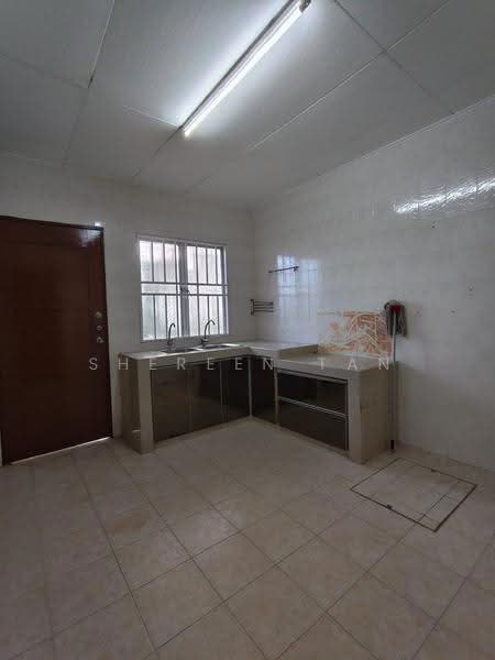 Rumah Teres 2-Tingkat untuk Dijual di Klang (Selangor) - Shereen Tan - Kitchen - PropertyGuru.com.my