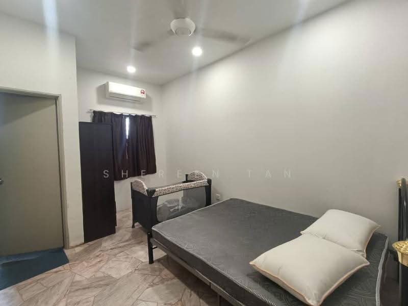 Rumah Teres 2-Tingkat untuk Dijual di Kawasan 8 (Klang) - Shereen Tan - PropertyGuru.com.my