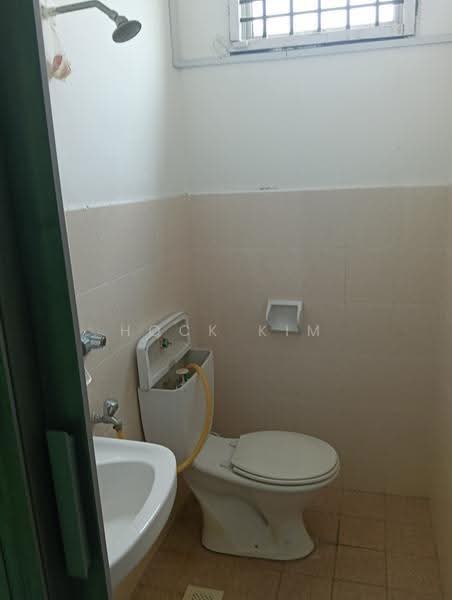 Shop / Office untuk Dijual di Taman Pulai Flora (Skudai) - Hock Kim - Bathroom - PropertyGuru.com.my