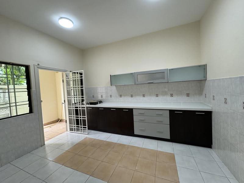 Townhouse for Rent in Sunway Damansara (Kota Damansara) - Cheah Wei Kit - Kitchen - PropertyGuru.com.my