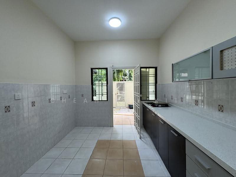 Townhouse for Rent in Sunway Damansara (Kota Damansara) - Cheah Wei Kit - Kitchen - PropertyGuru.com.my