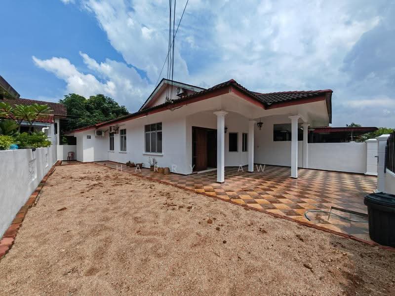 1-storey Terraced House for Sale in Taman Bukit Katil Indah (Bukit Katil) - Harry Law - Exterior - PropertyGuru.com.my