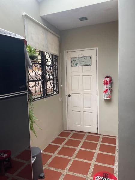 Terraced House for Sale in Bandar Kinrara Seksyen 9 (Bandar Kinrara) - Abu Mansur - Entrance - PropertyGuru.com.my