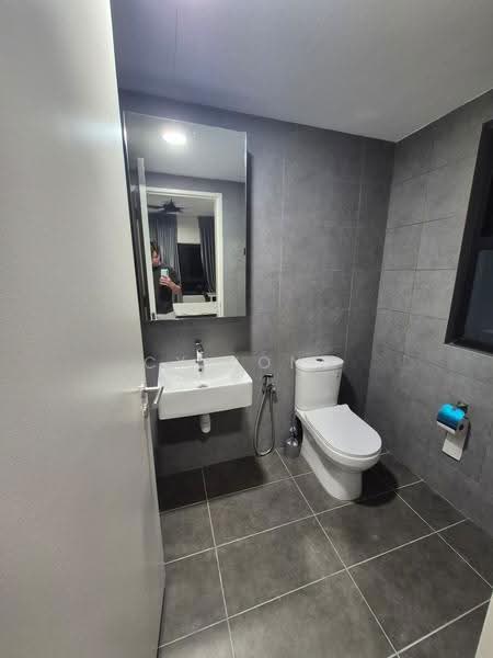 Kondominium untuk Disewa di D'Terra Residences - CY Yong - Bathroom - PropertyGuru.com.my