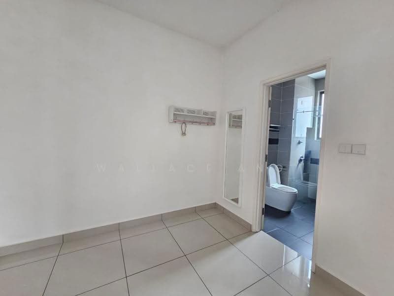 Rumah Berkembar untuk Disewa di Austin (Johor Bahru) - Wallace Ang - Bathroom - PropertyGuru.com.my
