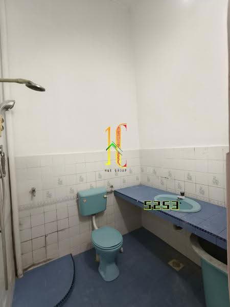 Terraced House for Sale in Taman Bayu Perdana (Klang) - M.K. Heng - Bathroom - PropertyGuru.com.my