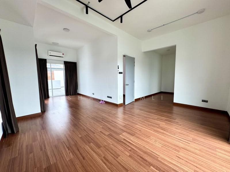 Semi-Detached House for Sale in Bandar Bukit Raja (Klang) - Ishak Ramli - Living Room - PropertyGuru.com.my