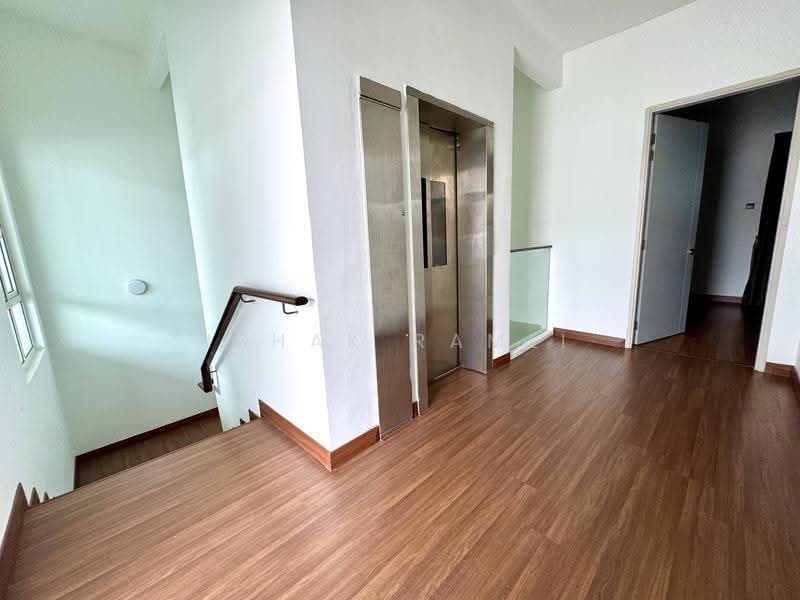 Semi-Detached House for Sale in Bandar Bukit Raja (Klang) - Ishak Ramli - Corridor - PropertyGuru.com.my