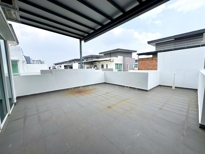 Semi-Detached House for Sale in Bandar Bukit Raja (Klang) - Ishak Ramli - Exterior - PropertyGuru.com.my