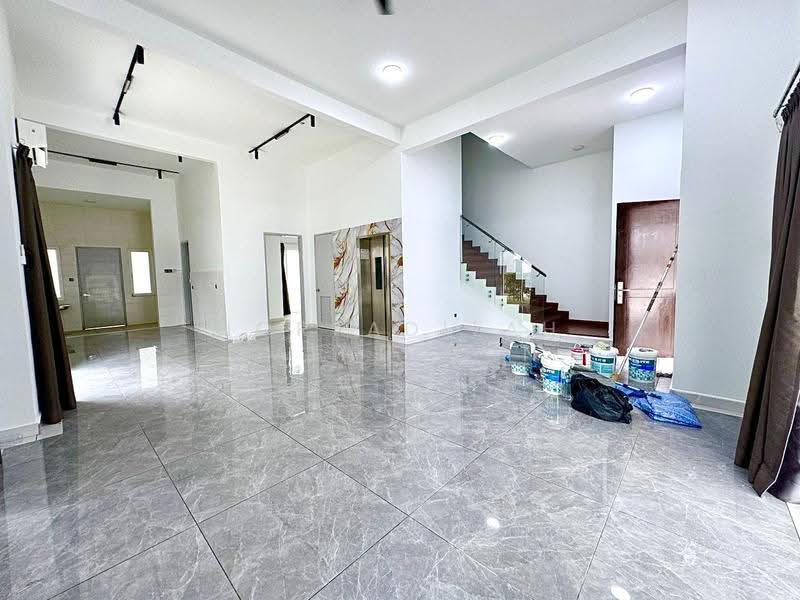 Semi-Detached House for Sale in Bandar Bukit Raja (Klang) - NORFADILAH ZAINUDDIN - Living Room - PropertyGuru.com.my