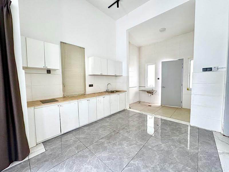 Semi-Detached House for Sale in Bandar Bukit Raja (Klang) - NORFADILAH ZAINUDDIN - Kitchen - PropertyGuru.com.my