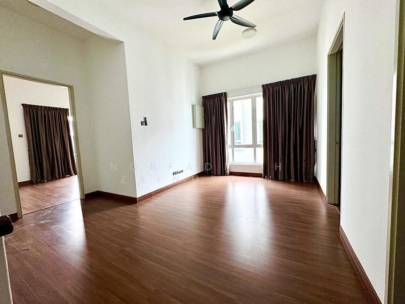 Semi-Detached House for Sale in Bandar Bukit Raja (Klang) - NORFADILAH ZAINUDDIN - Living Room - PropertyGuru.com.my