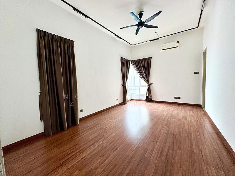 Semi-Detached House for Sale in Bandar Bukit Raja (Klang) - NORFADILAH ZAINUDDIN - Interior - PropertyGuru.com.my