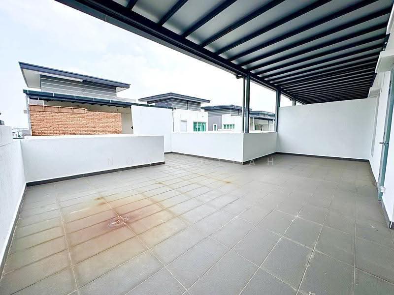 Semi-Detached House for Sale in Bandar Bukit Raja (Klang) - NORFADILAH ZAINUDDIN - Balcony - PropertyGuru.com.my
