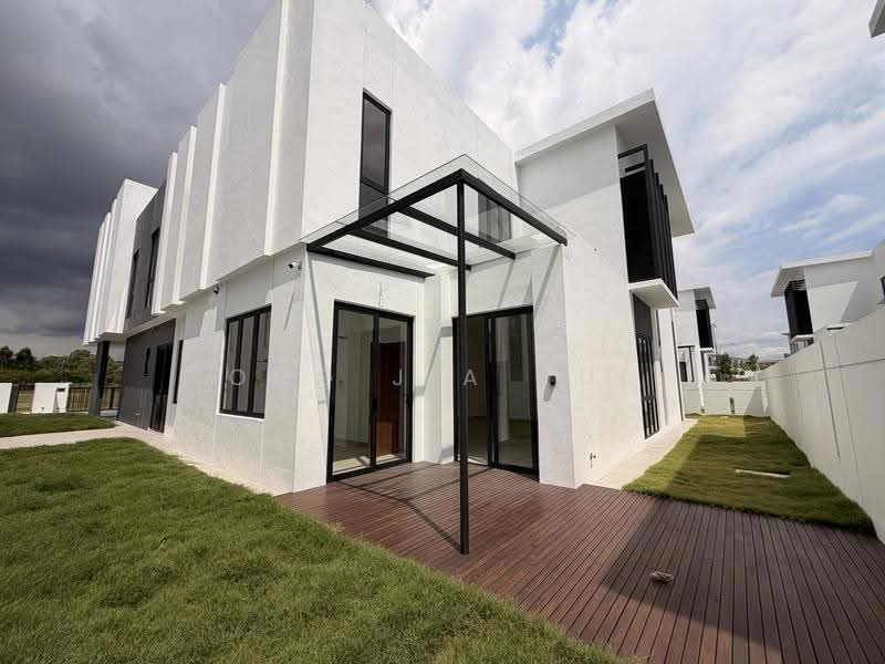 Bungalow House untuk Dijual di Seremban 2 (Seremban) - Ong Jia Hui - Exterior - PropertyGuru.com.my
