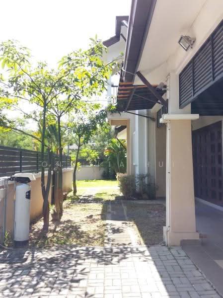 Bungalow House for Sale in Kekwa, Nilai Impian (Nilai) - Ong Jia Hui - Exterior - PropertyGuru.com.my