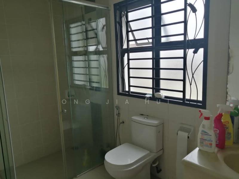 Bungalow House for Sale in Kekwa, Nilai Impian (Nilai) - Ong Jia Hui - Bathroom - PropertyGuru.com.my