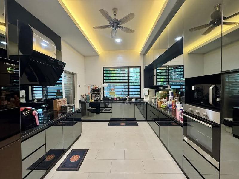 Bungalow House untuk Dijual di Dataran Segar, Lukut, Jalan Besar (Port Dickson) - Ong Jia Hui - PropertyGuru.com.my