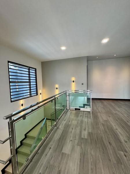 Bungalow House untuk Dijual di Dataran Segar, Lukut, Jalan Besar (Port Dickson) - Ong Jia Hui - PropertyGuru.com.my