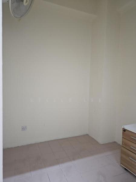 Kondominium untuk Disewa di Evergreen Park Cypress - Stella Lee - Store room - PropertyGuru.com.my