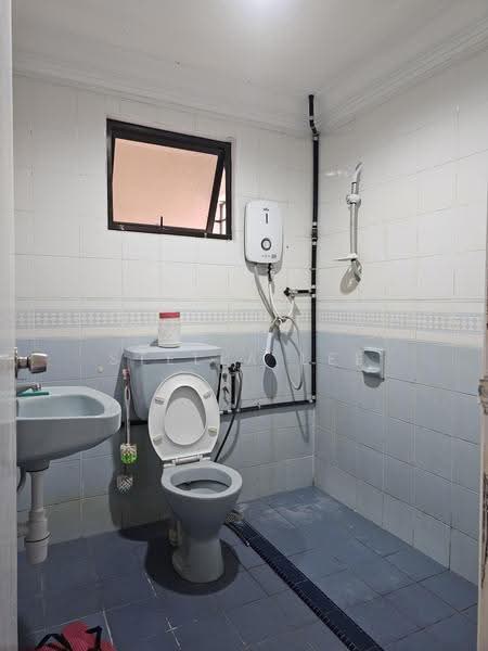 Kondominium untuk Disewa di Evergreen Park Cypress - Stella Lee - Bathroom - PropertyGuru.com.my