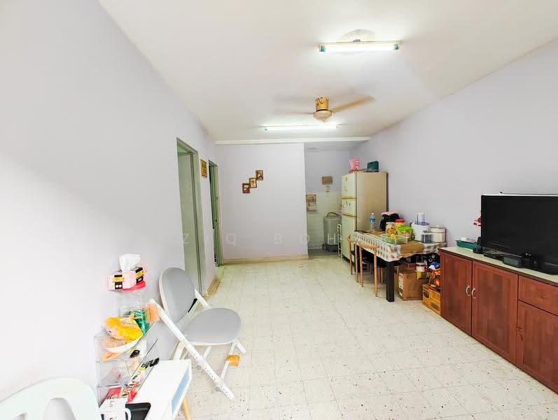 Flat for Sale at Pangsapuri SS8 Kelana Jaya - Haziq Bohari - Living Room - PropertyGuru.com.my