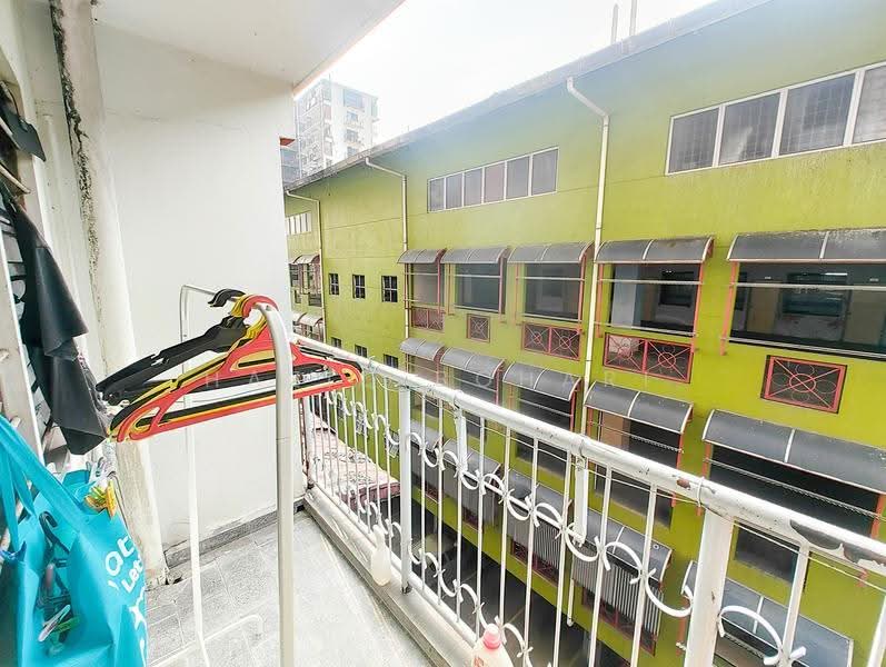 Flat for Sale at Pangsapuri SS8 Kelana Jaya - Haziq Bohari - Balcony - PropertyGuru.com.my