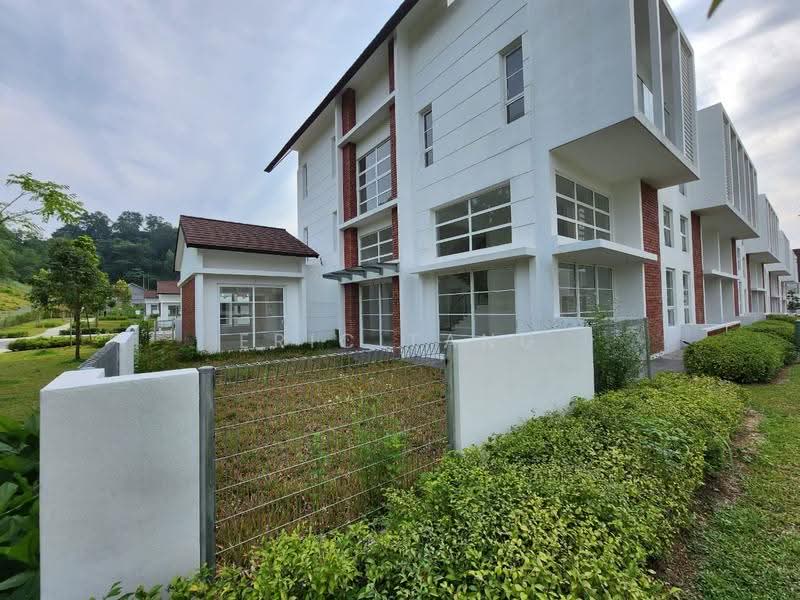 3-storey Terraced House for Rent in Alam Damai (Cheras) - Eric Tang - PropertyGuru.com.my