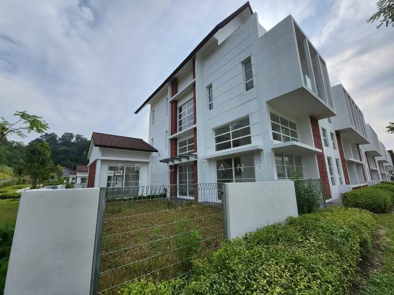 3-storey Terraced House for Rent in Alam Damai (Cheras) - Eric Tang - PropertyGuru.com.my