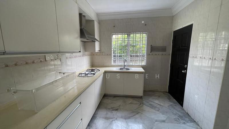 2-storey Terraced House for Sale in Putra Heights (Subang Jaya) - Marcus Beh - Kitchen - PropertyGuru.com.my