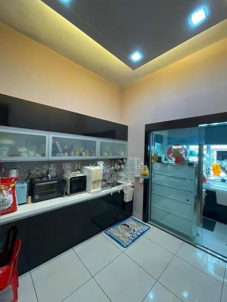 2-storey Terraced House for Sale in Taman Pelangi (Johor Bahru) - Jennie Ooi - Kitchen - PropertyGuru.com.my