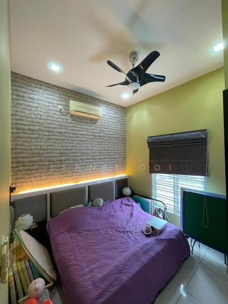 2-storey Terraced House for Sale in Taman Pelangi (Johor Bahru) - Jennie Ooi - Bedroom - PropertyGuru.com.my