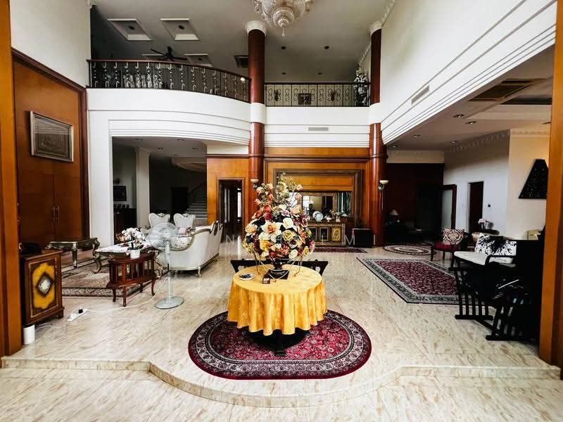 Bungalow House untuk Dijual di Taman Cheras Jaya (Cheras) - Wan Hilmi - Living Room - PropertyGuru.com.my