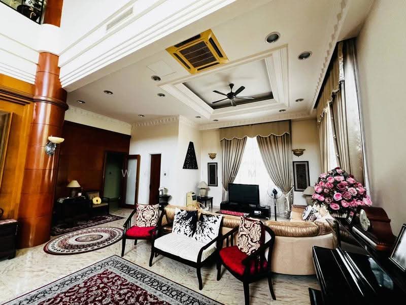 Bungalow House untuk Dijual di Taman Cheras Jaya (Cheras) - Wan Hilmi - Living Room - PropertyGuru.com.my