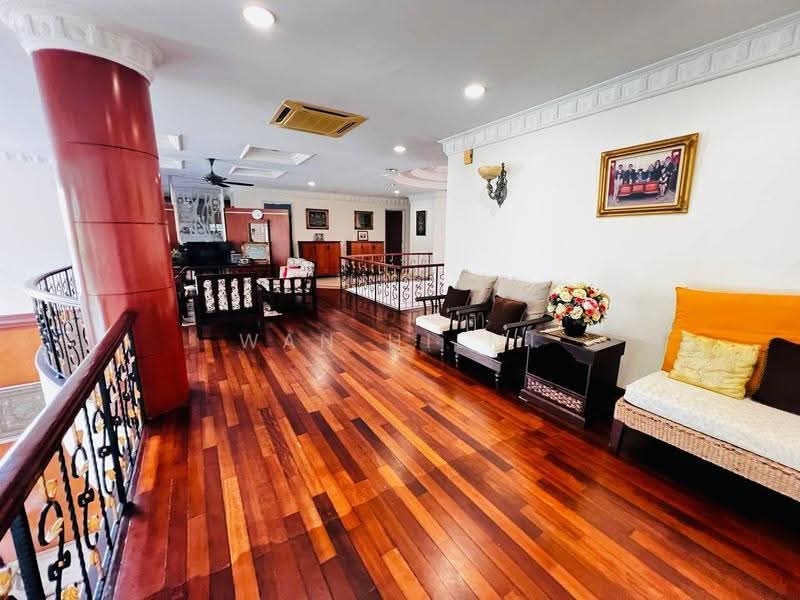 Bungalow House untuk Dijual di Taman Cheras Jaya (Cheras) - Wan Hilmi - Living Room - PropertyGuru.com.my