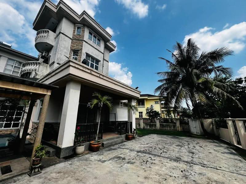 Bungalow House untuk Dijual di Taman Cheras Jaya (Cheras) - Wan Hilmi - PropertyGuru.com.my
