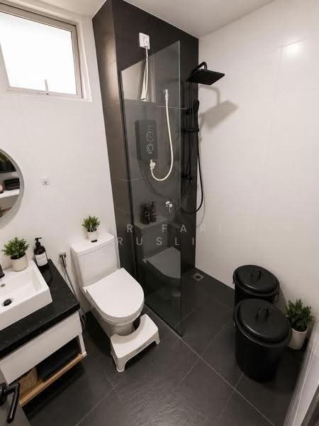 Apartment for Sale at East Bay (Seri Bayan) - Amir Faris Rusli - Bathroom - PropertyGuru.com.my