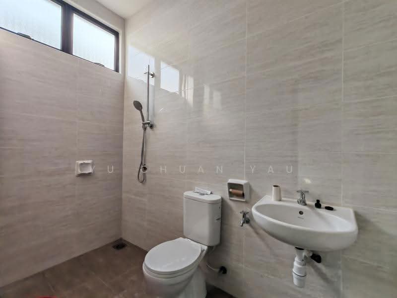 Rumah Berkembar untuk Dijual di Melaka City (Melaka) - Yu Chuan Yau - Bathroom - PropertyGuru.com.my