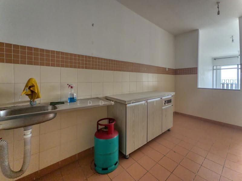 Condominium for Sale at Perdana Exclusive - Teddy Chin - Kitchen - PropertyGuru.com.my
