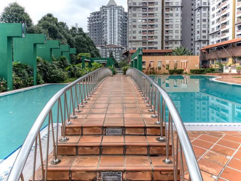 Condominium for Sale at Perdana Exclusive - Teddy Chin - Pool - PropertyGuru.com.my