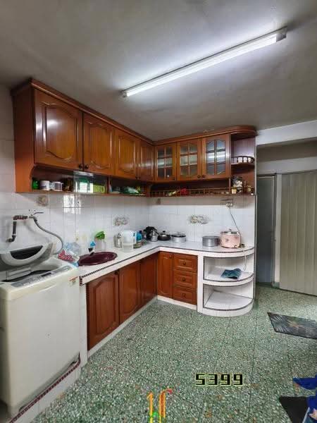 1-storey Terraced House for Sale in South Port (Pelabuhan Selatan) (Port Klang (Pelabuhan Klang)) - M.K. Heng - Kitchen - PropertyGuru.com.my