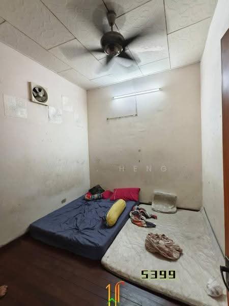 1-storey Terraced House for Sale in South Port (Pelabuhan Selatan) (Port Klang (Pelabuhan Klang)) - M.K. Heng - Bedroom - PropertyGuru.com.my
