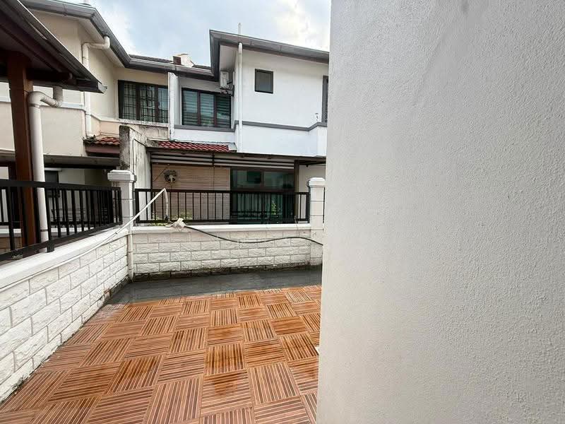 Rumah Kluster untuk Disewa di Taman Mount Austin (Tebrau) - Winnie Lau - Exterior - PropertyGuru.com.my