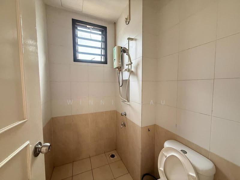 Rumah Kluster untuk Disewa di Taman Mount Austin (Tebrau) - Winnie Lau - Bathroom - PropertyGuru.com.my