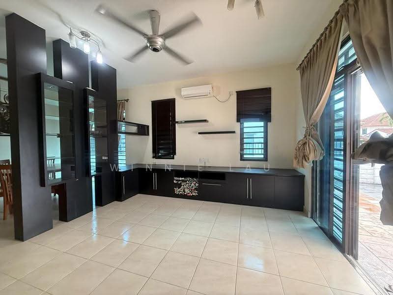 Rumah Kluster untuk Disewa di Taman Mount Austin (Tebrau) - Winnie Lau - Living Room - PropertyGuru.com.my