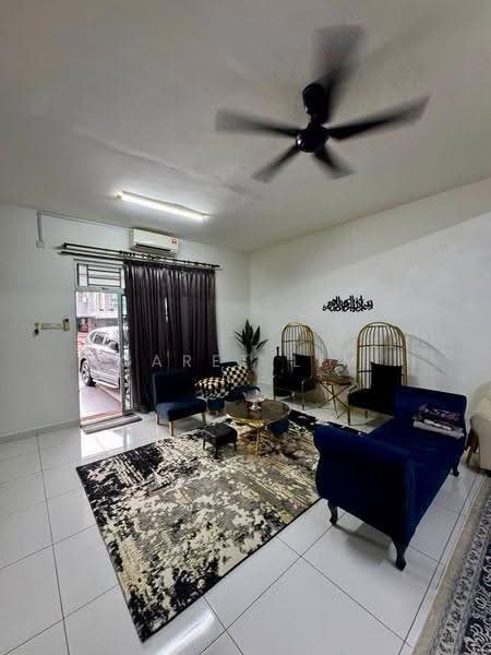 2-storey Terraced House for Sale in Taman Bestari Indah (Ulu Tiram) - Garet Lim - Living Room - PropertyGuru.com.my