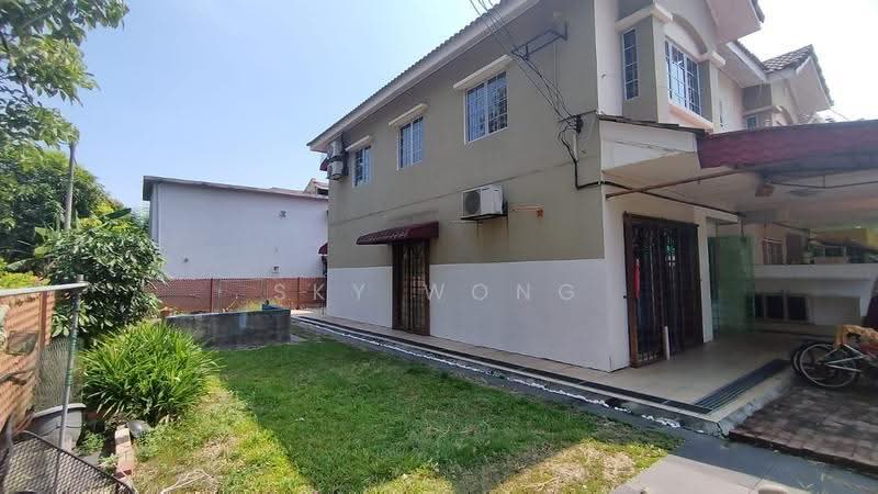 2-storey Terraced House for Sale in Taman Putra Prima (Puchong) - Sky Wong - Exterior - PropertyGuru.com.my