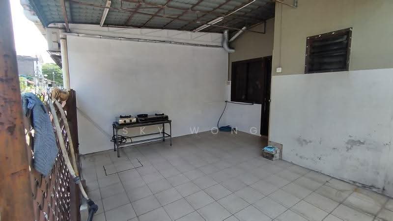 2-storey Terraced House for Sale in Taman Putra Prima (Puchong) - Sky Wong - Exterior - PropertyGuru.com.my
